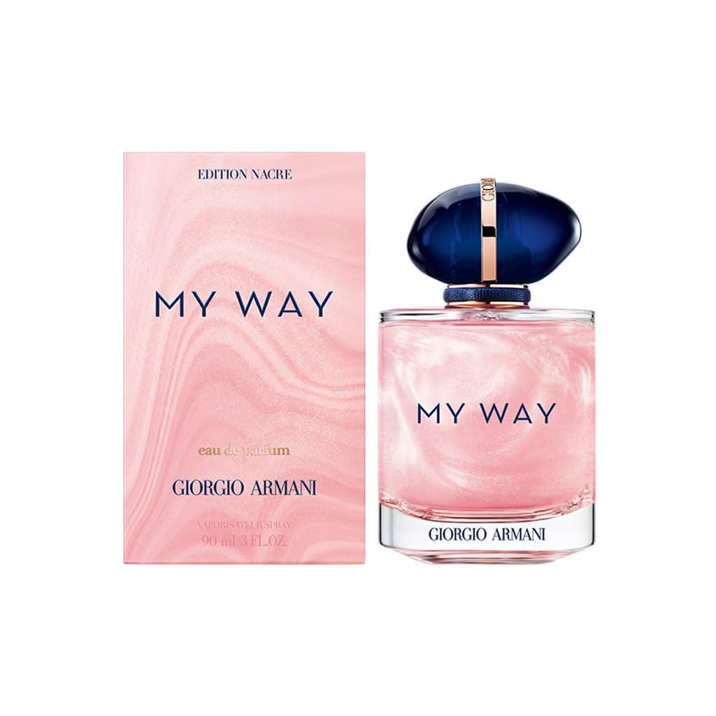 My Way Nacre Eau De Parfum An invitation to self-discovery, capturing all the excitement of a first encounter. Giorgio Armani unveils a new interpretation of his feminine fragrance with the limited edition Armani My Way Nacre Eau de Parfum. Fragrance Comp