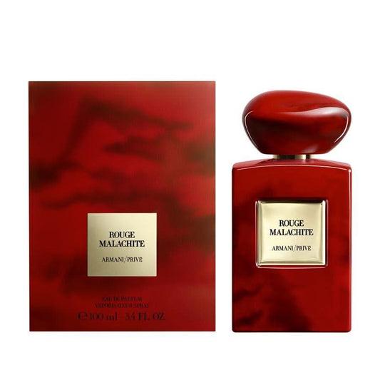 Rouge Malachite Eau De Parfum "La Collection de Terres Précieuses" brings together the artistic fragrance creations of Giorgio Armani, crafted as a tribute to the countries and cultures that have inspired him. Red Malachite is a scent inspired by the rich
