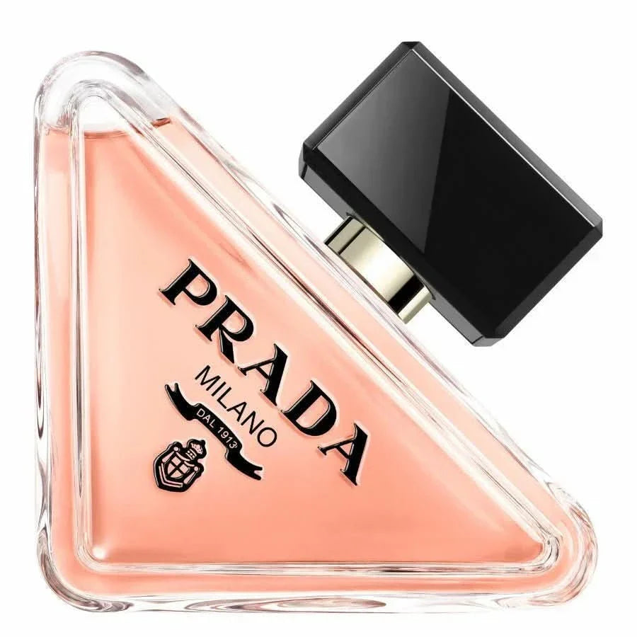 Paradoxe Eau De Parfum Prada Paradoxe Eau de Parfum is a modern and captivating fragrance, celebrated for its harmonious blend of floral, amber, and fresh notes. Designed to embody the paradoxes of femininity, Paradoxe is a tribute to timeless elegance an